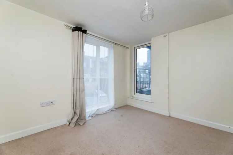 Two Bedroom Apartment in Central Walthamstow - Chain Free