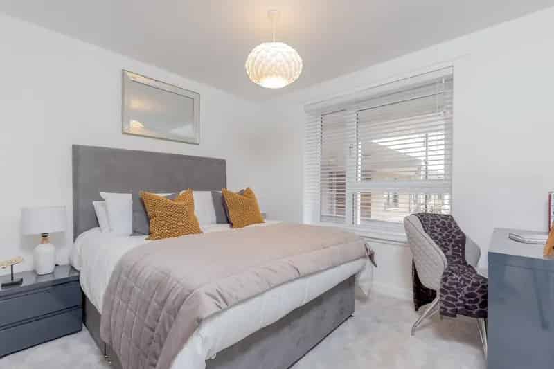 2-Bed Apartment in Edinburgh's New Town The Engine Yard