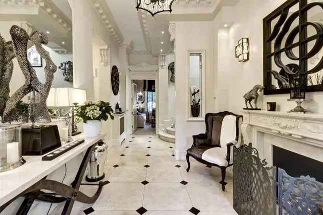 Detached house for sale in Frognal, Hampstead Village, London NW3