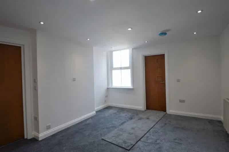 3 Bedroom Apartment to Rent