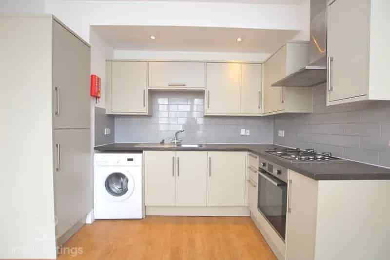 3 Bedroom Maisonette House to Rent