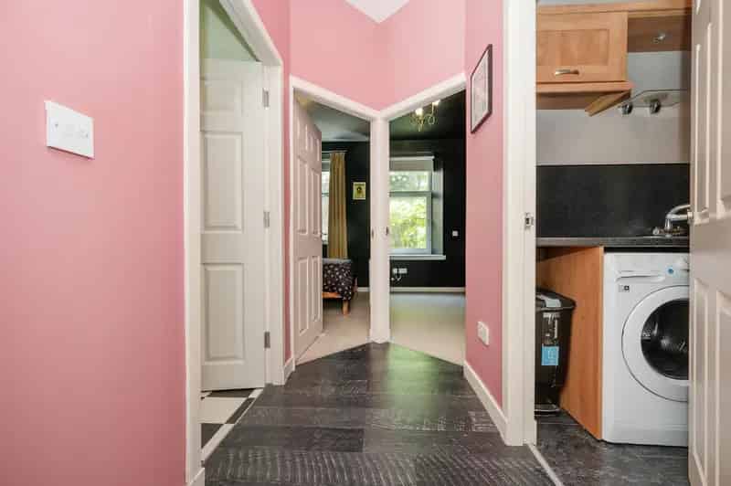 2 Bed Ground Floor Apartment with Basement Torry