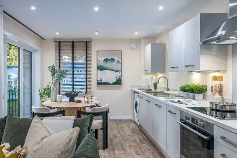 2-Bed Net-Zero Apartment Granton Stunning Firth of Forth Views