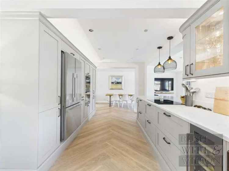 4 Bed Detached House for Sale