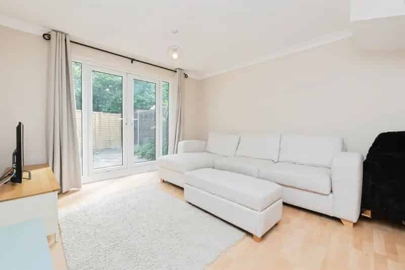 Well Presented 2 Bed End Terrace House St Annes