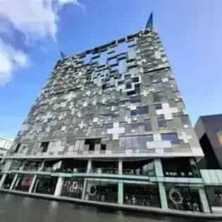 130m² Birmingham Cube Studio Flat 18th Floor