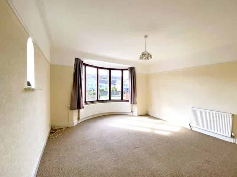 3 Bedroom Bungalow To Rent Available September 6 2025