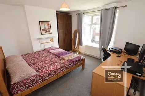 3 Bed House Near General Hospital Southampton