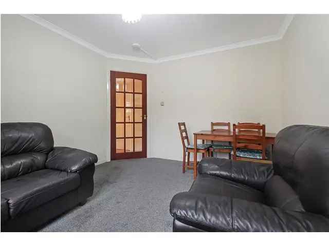 2 Bedroom Flat for Sale in Livingston