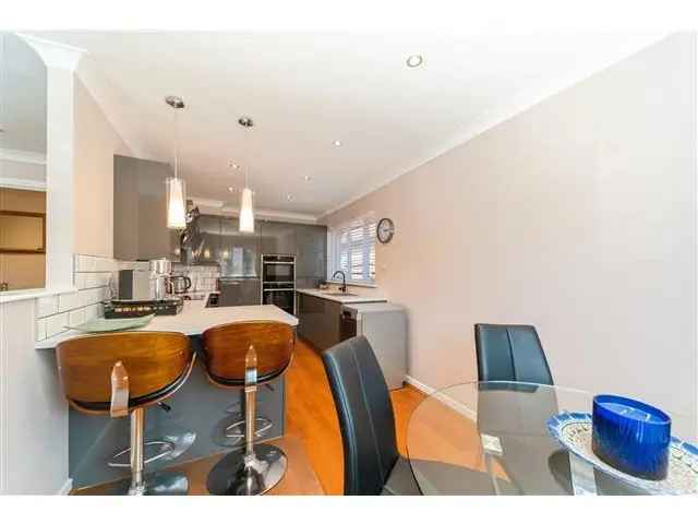2 Bedroom Detached Bungalow for Sale in Paisley