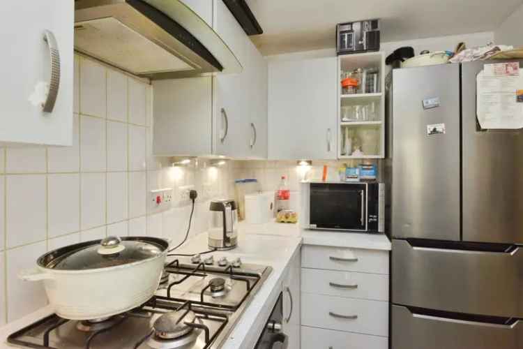 3 Bedroom House in Ashland with Master Suite and Garage
