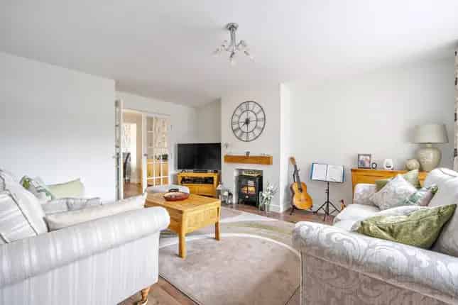 Three Bedroom Semi-Detached House for Sale in Kingswood Bristol