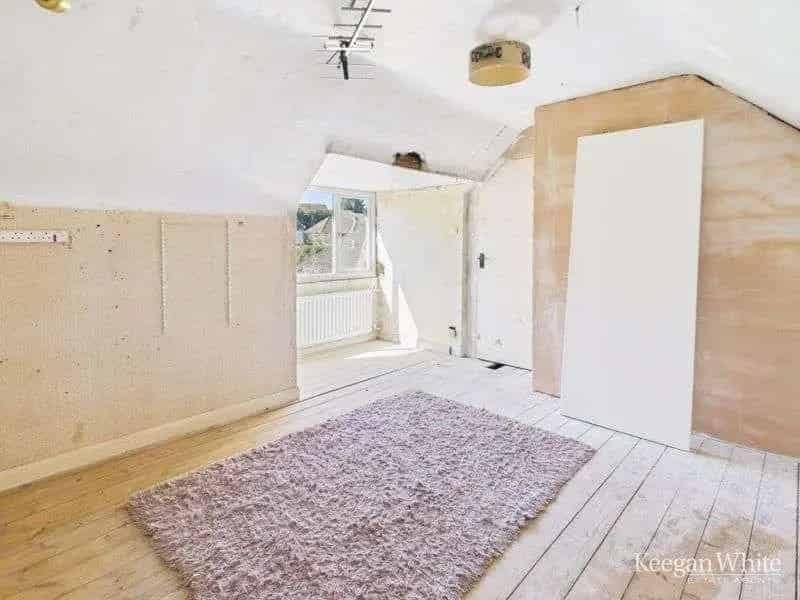 3 Bed Detached Chalet Bungalow For Sale Renovation Project