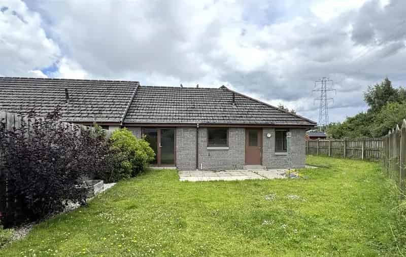 3 Bedroom Semi Detached Bungalow For Sale