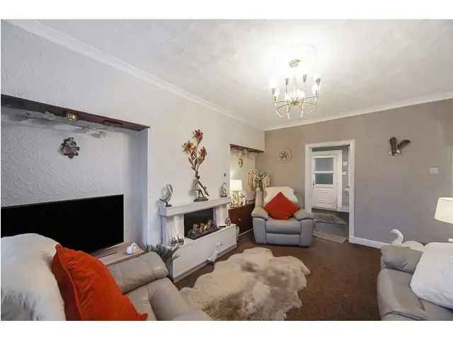 2 bedroom flat  for sale