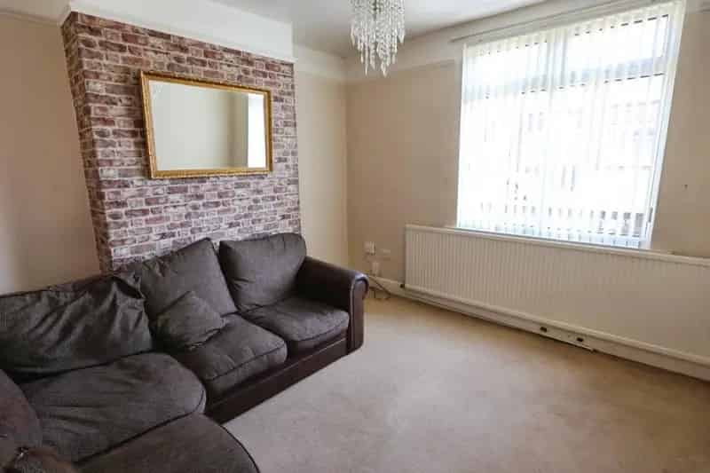 2 Bed Terrace House for Sale Near Amenities