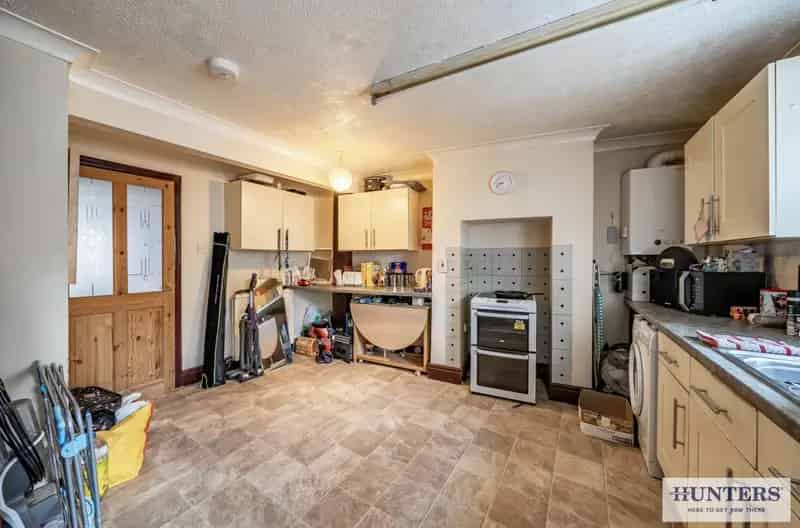 4 bedroom House
 For Sale