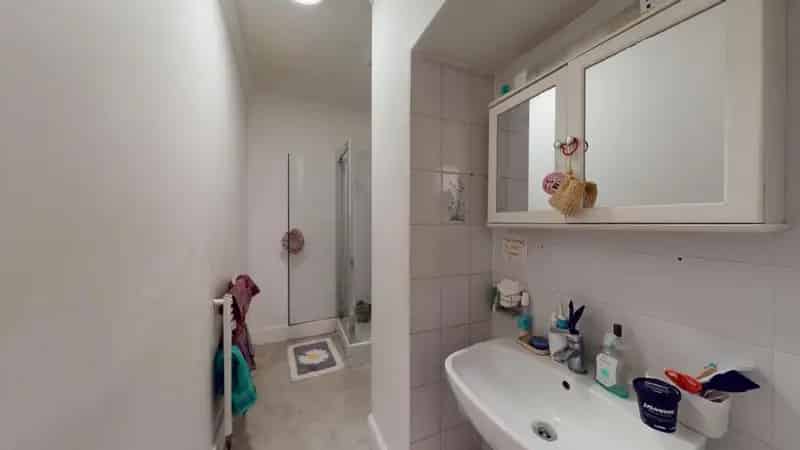2 Double Bedroom Seafront Flat