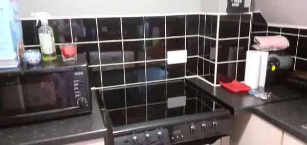 One Bedroom Flat in Burnham on Crouch with New Kitchen and Communal Gardens