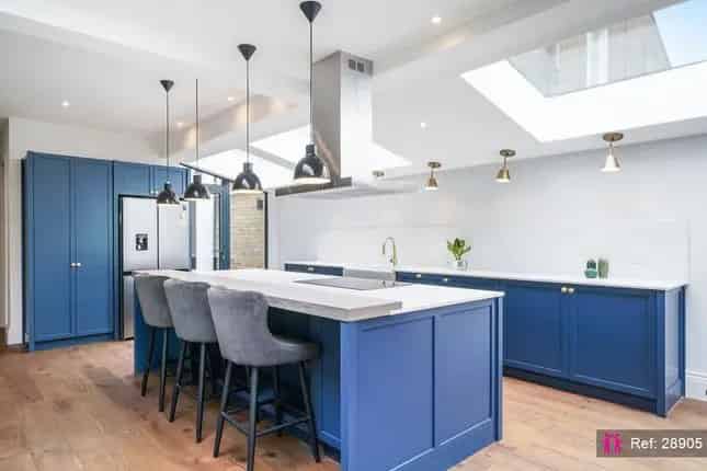 4 Bedroom Edwardian House for Sale in London