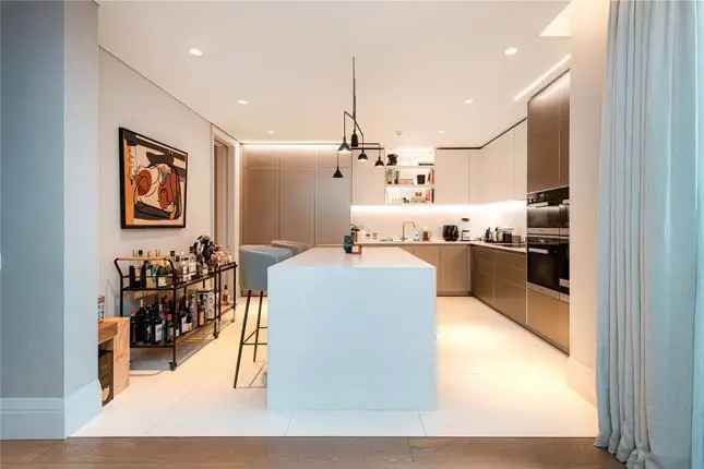 Luxury 3-Bed Apartment in Gated London Development