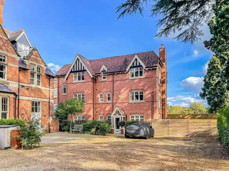 3 Bed Flat for Sale Henley-in-Arden