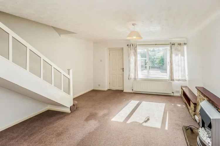 2 Bedroom Mid Terrace House for Sale Thongsbridge West Yorkshire