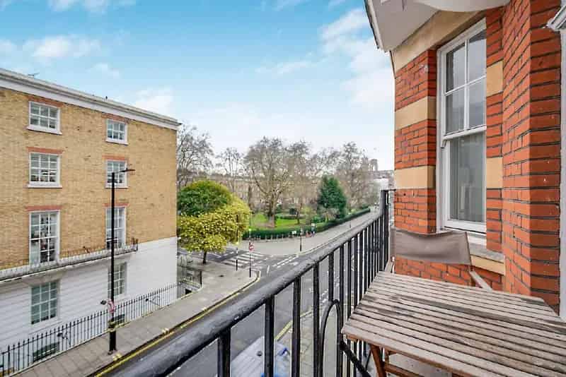 Three Bedroom Victorian Apartment Dorset Square