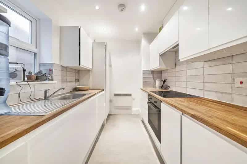 Flat For Sale , London, England