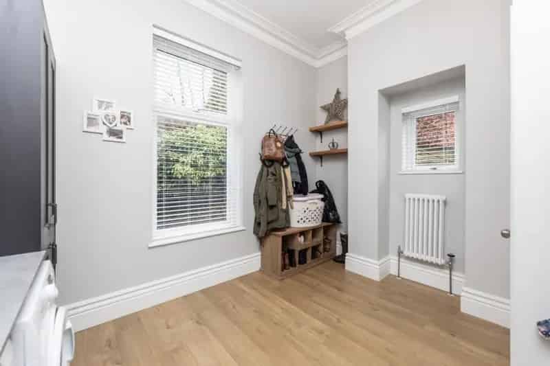 5 Bed Detached House for Sale Fully Modernised Annex