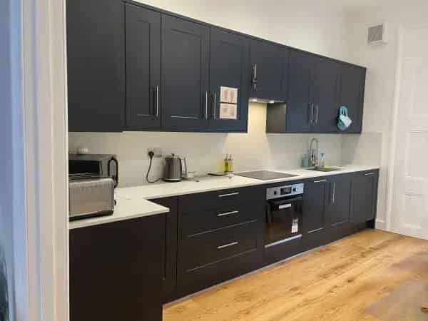 Large 2 Bed Victorian Basement Flat with Gardens and Ample Storage