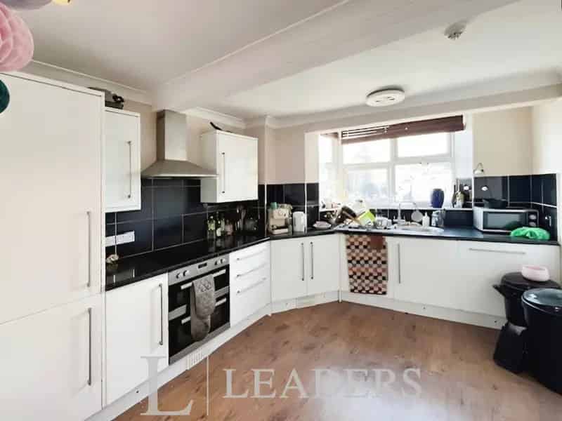 3 Bedroom City Centre Apartment To Rent - Students Welcome