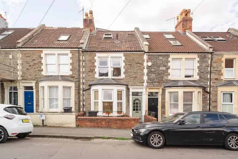 3 Bedroom Terraced House for Sale in Southville