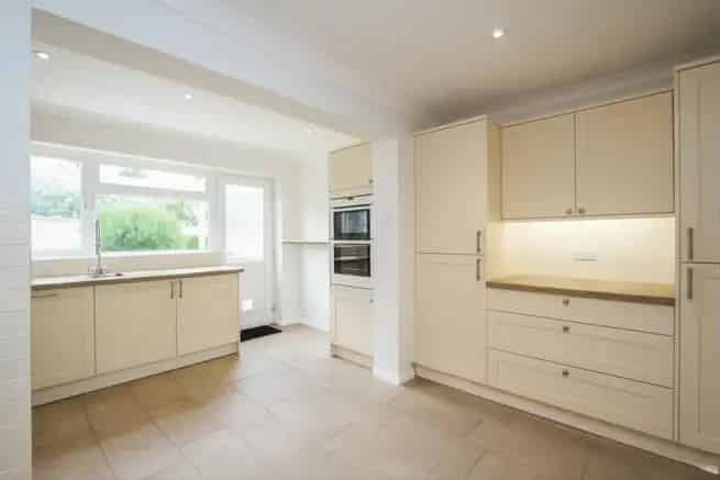 3 Bedroom Detached House For Sale Near Brighton And Eastbourne