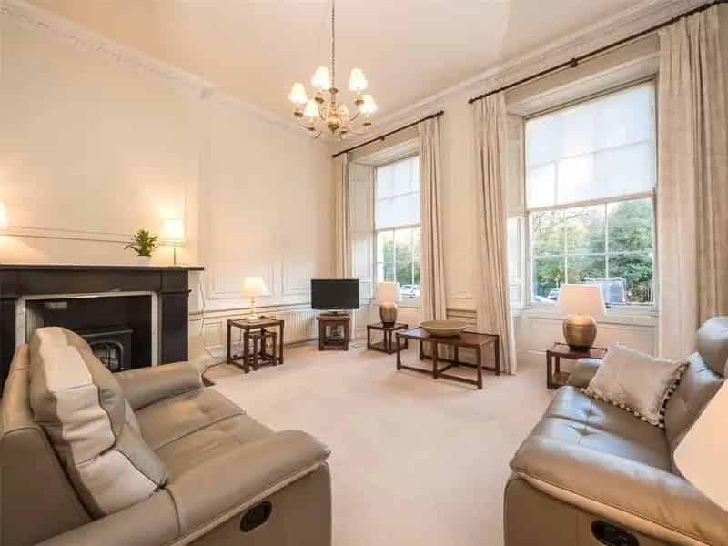 2 Bedroom Flat to Rent