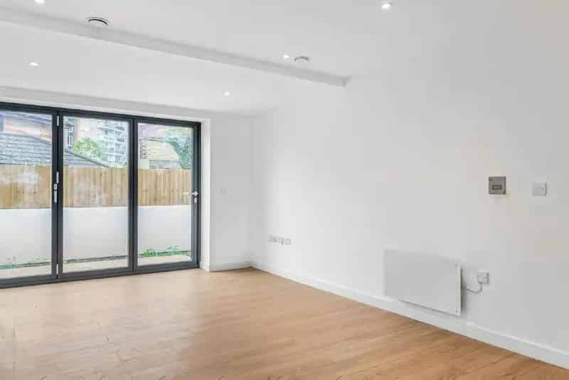 Flat For Sale , London, England