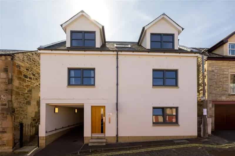 Stylish 1-Bedroom Apartment Edinburgh City Centre