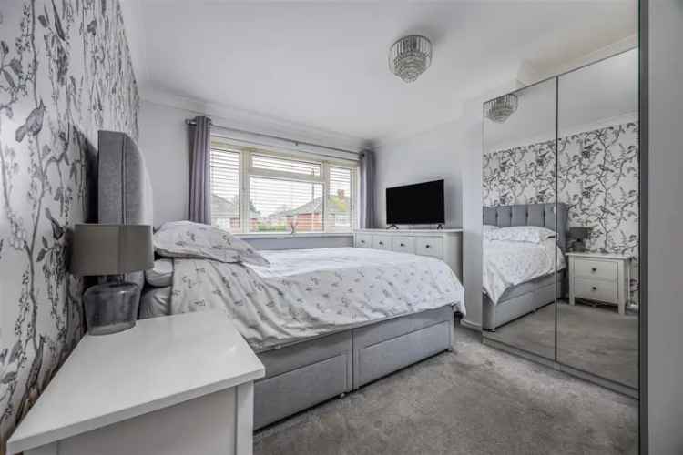 3 Bedroom Semi-Detached House to Rent