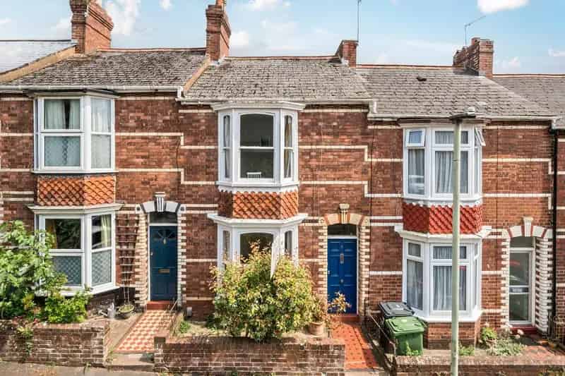 2 Bedroom Victorian Terrace House for Sale in Exeter