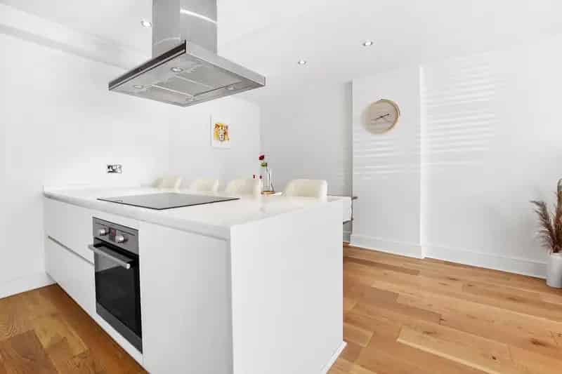 2 Bedroom Flat House to Rent