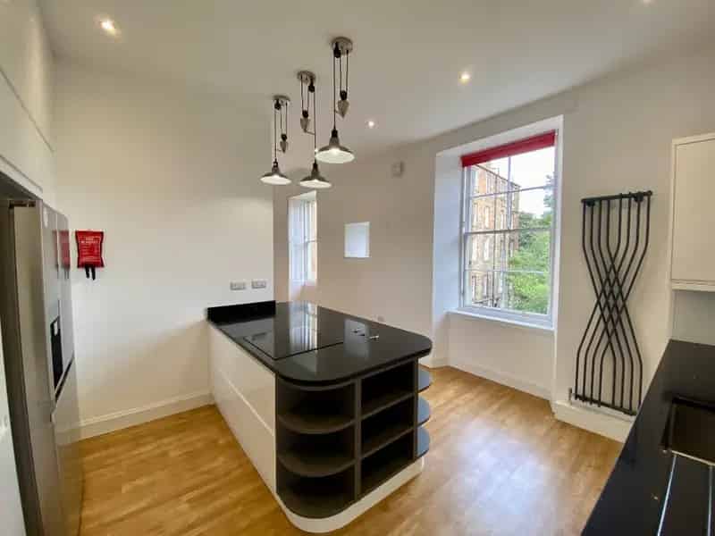 3 Bedroom Flat to Rent City Centre