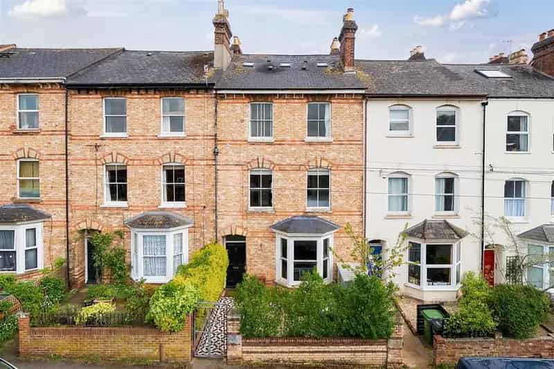5 Bedroom Terraced House For Sale