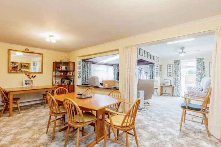 Four Bedroom Family Home in Quiet Cul-de-sac