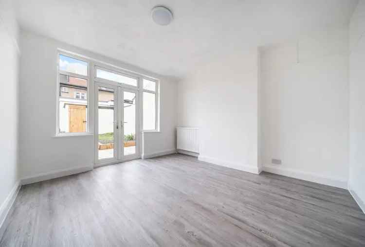 4 Bedroom House for Sale Near Waddon Station