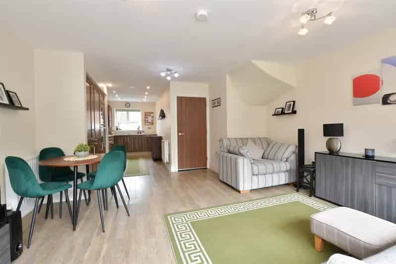 4 Bedroom Townhouse for Sale Near Wickford Station