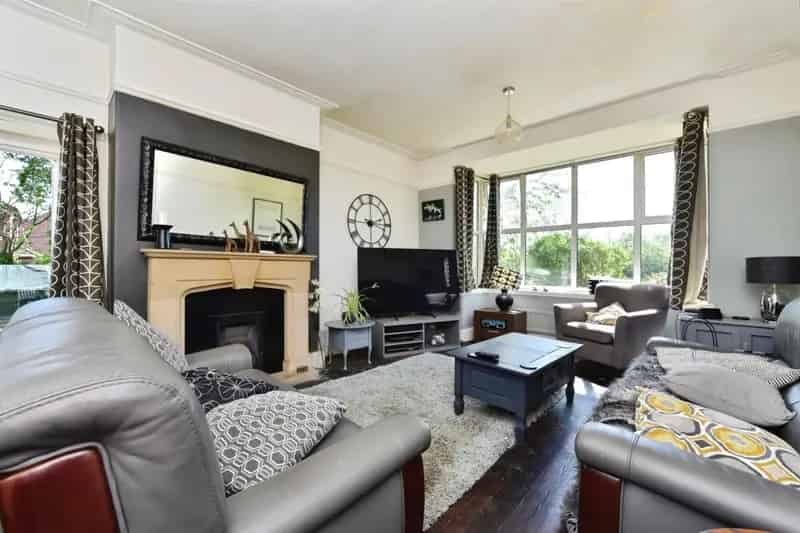 Three Bedroom Detached Home in Calow