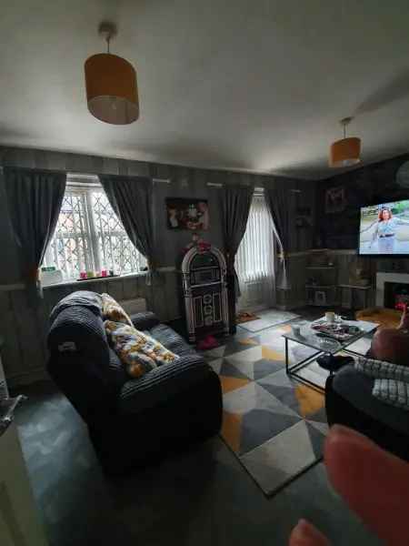 House For Rent in Birmingham, England