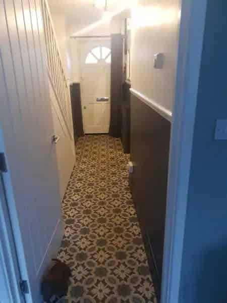 3-Bedroom House with Large Garden and Shutters