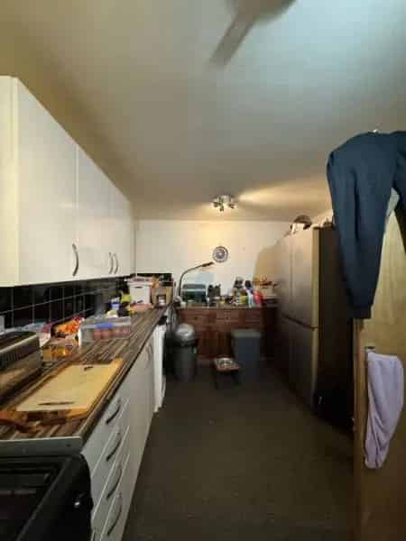 3 Bed End Terrace House Near Schools and Amenities