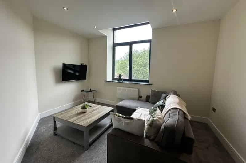 Flat For Rent , Tanyard Road, Kirklees, England